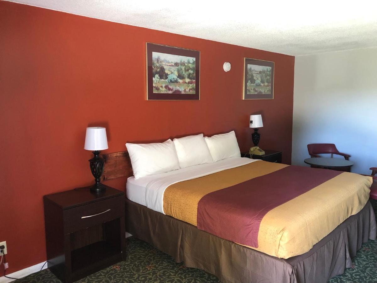 Budget Host Inn Greenup Exterior foto